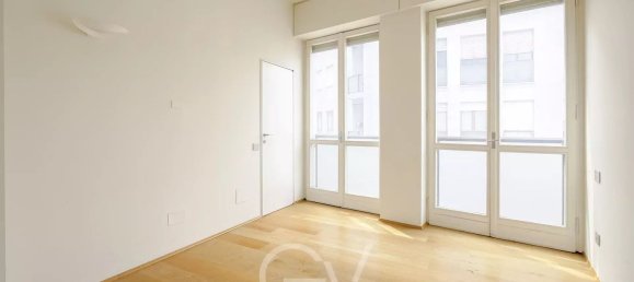4 rooms Apartment in Milan, Italy No. 263940 32