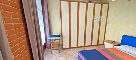 3 bedrooms House in Bra, Italy No. 351411 38