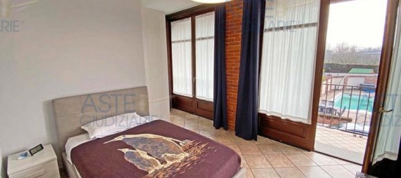 3 bedrooms House in Bra, Italy No. 351411 32