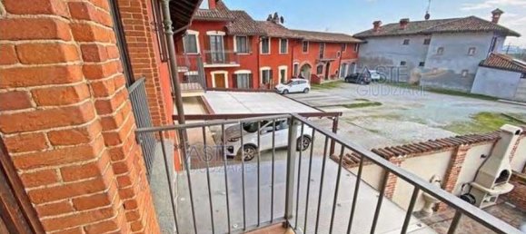 3 bedrooms House in Bra, Italy No. 351411 35