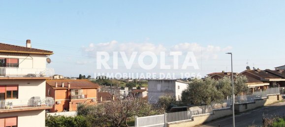 Casa de 4 divisões em Rome, Italy N.º 189586 19