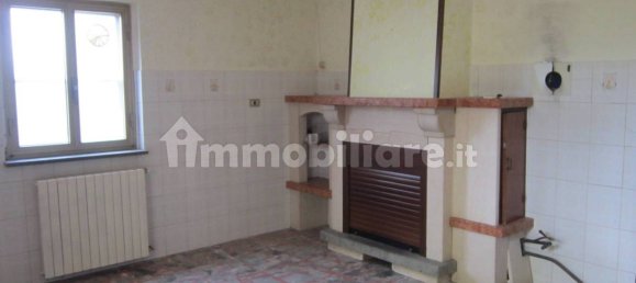 3 bedrooms House in Trivento, Italy No. 341591 4