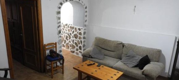 Casa de 3 dormitorios en Tobarra, Spain No. 184993 2