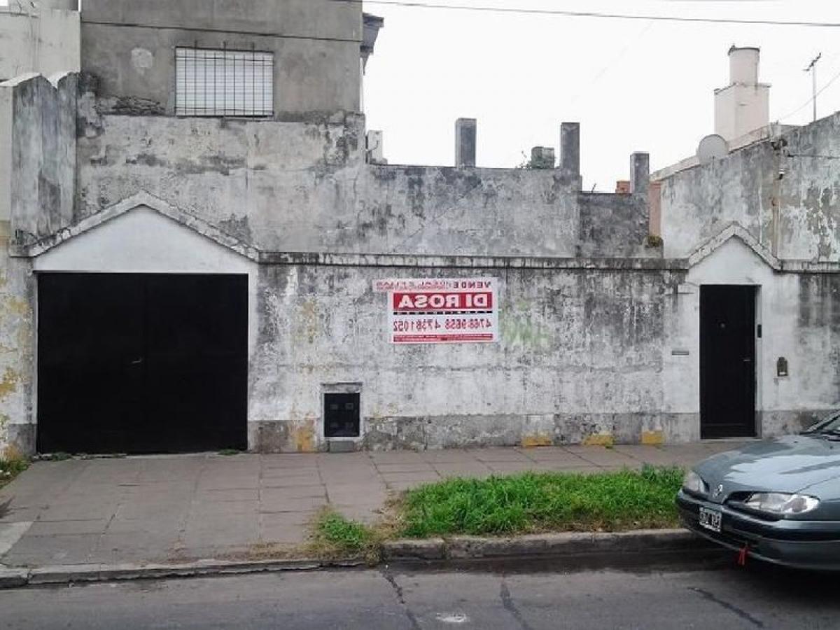 2 bedrooms House in General San Martin, Argentina No. 15728