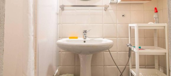 Studio in Bologna, Italy No. 26094 11