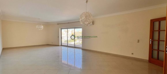 3 chambres Appartement à Quarteira, Portugal No. 127028 5