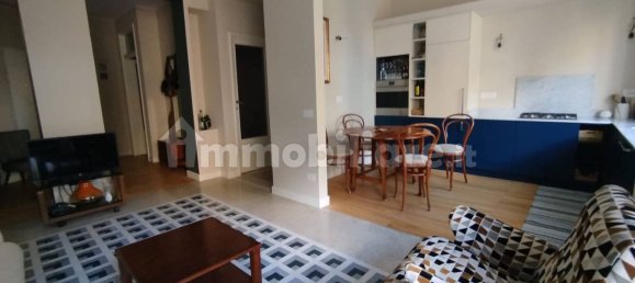 2 bedrooms Apartment in Rome, Italy No. 281022 3