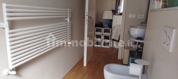 2 bedrooms Apartment in Rome, Italy No. 281022 14
