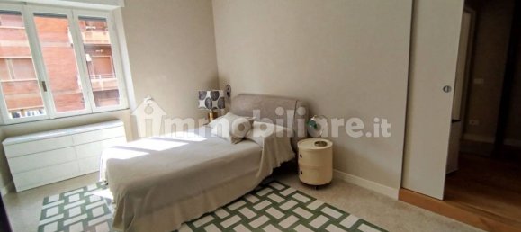 2 bedrooms Apartment in Rome, Italy No. 281022 23