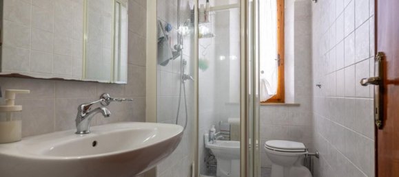 4 bedrooms Apartment in Pisa, Italy No. 318599 20