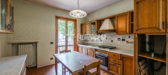 2 bedrooms Apartment in Fontevivo, Italy No. 342234 3