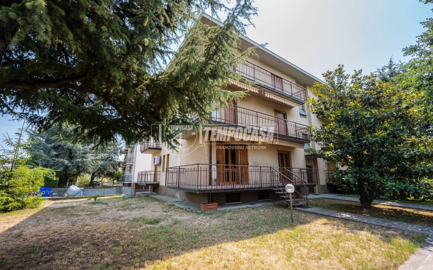 2 bedrooms Apartment in Fontevivo, Italy No. 342234