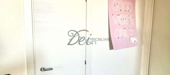 Дом с 8 комнатами в Капаннори, Италия № 14437 34