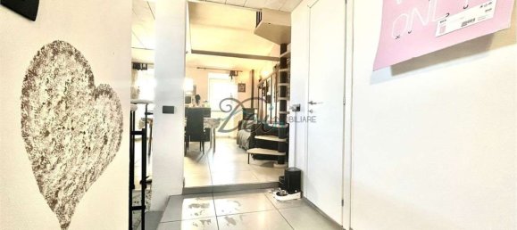 Дом с 8 комнатами в Капаннори, Италия № 14437 33