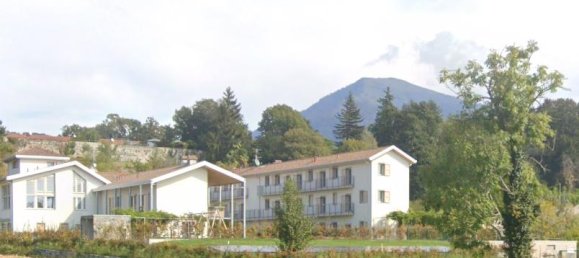 2 rooms Apartment in Erba, Italy No. 15257 3