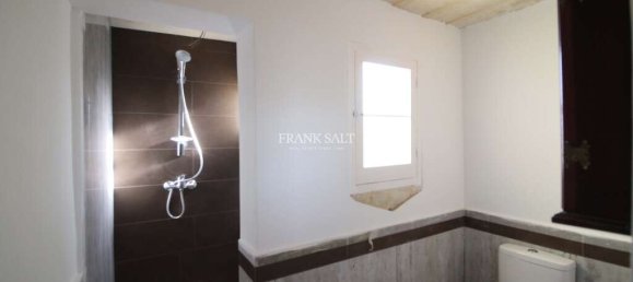 3 Schlafzimmer Stadthaus in Paola, Malta, Nr. 8047 6