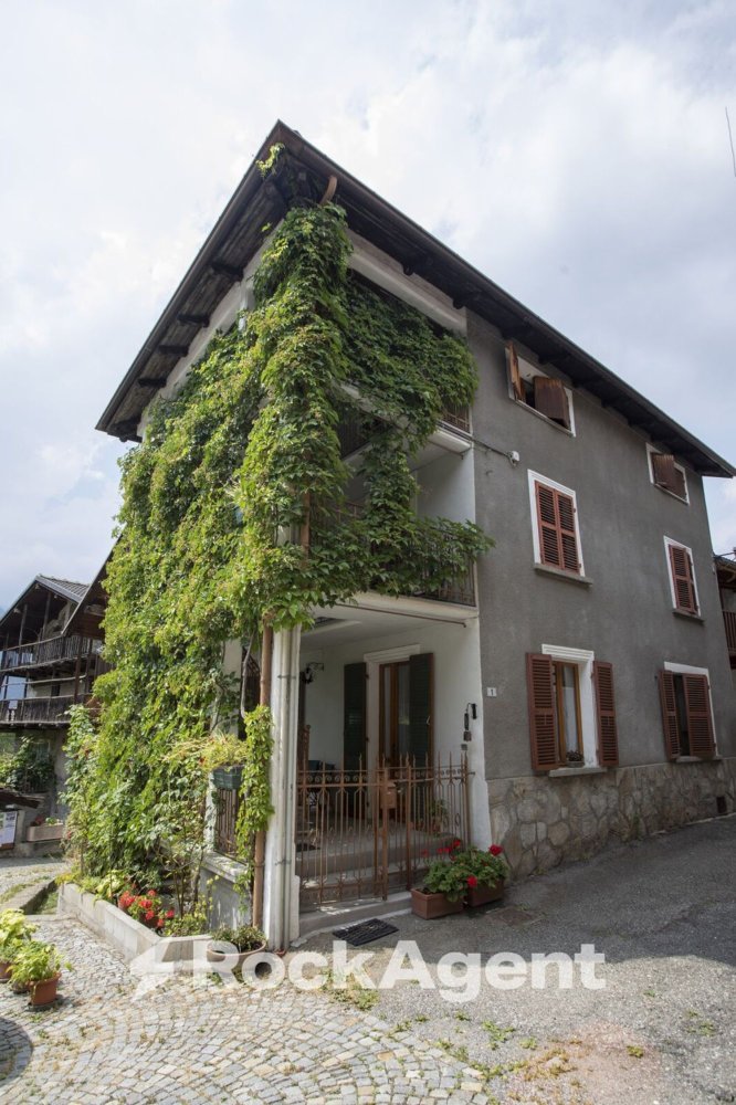 6-salle Villa à Gravere, Italy No. 305255