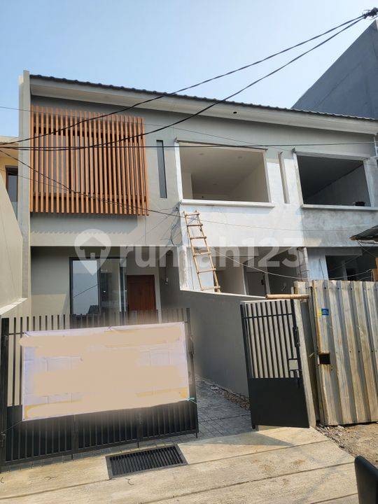 3 bedrooms House in Jakarta, Indonesia No. 1877
