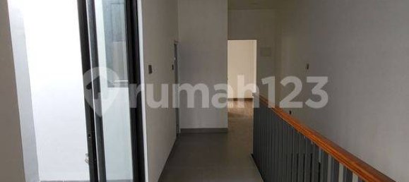 3 bedrooms House in Jakarta, Indonesia No. 1877 50