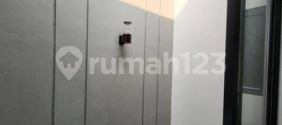 3 bedrooms House in Jakarta, Indonesia No. 1877 52