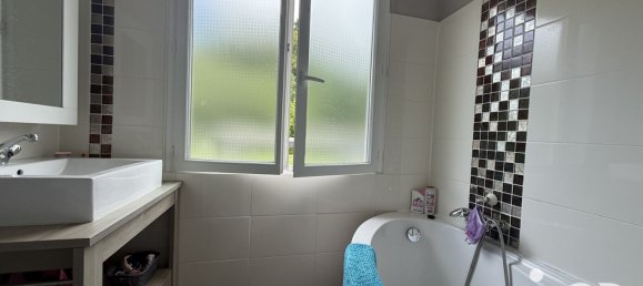 5 bedrooms House in Le Chatelet-en-Brie, France No. 286765 8