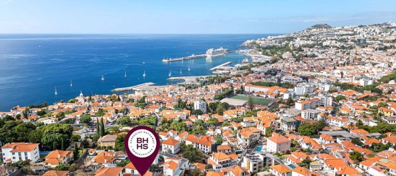 4 bedrooms Villa in Funchal, Portugal No. 122594 2