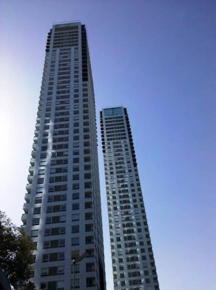 Apartamento de 2 dormitorios en Buenos Aires, Argentina No. 70006