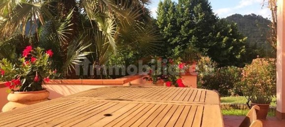 5 bedrooms Villa in Camaiore, Italy No. 173754 7