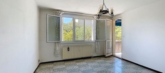 3 Schlafzimmer Wohnung in Manosque, France, Nr. 304159 2