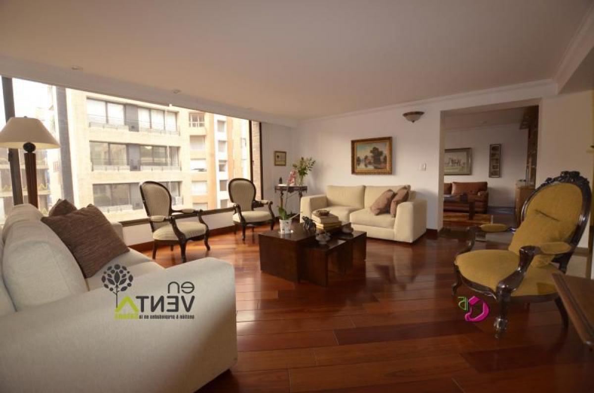 3 bedrooms House in Bogota, Colombia No. 10566