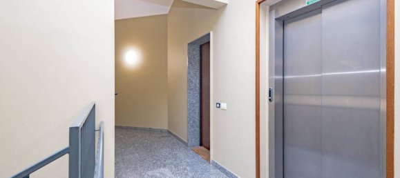 3غرفة شقة في Rozzano, Italy رقم 29738 119