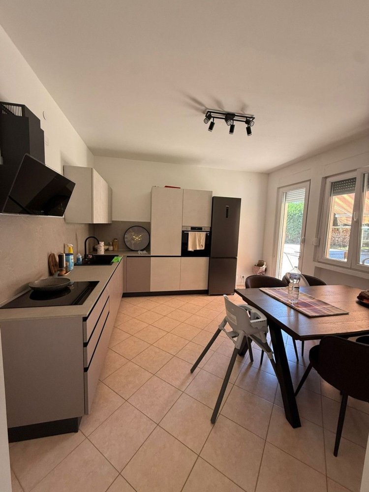 4 bedrooms Apartment in Villa del Conte, Italy No. 314029