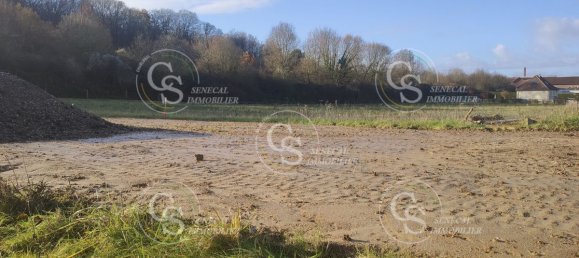 903m² Land in Menesqueville, France No. 110018 4
