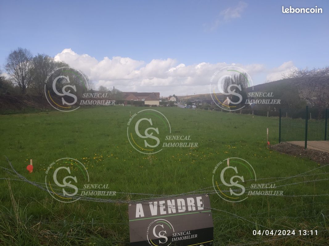 903m² Land in Menesqueville, France No. 110018