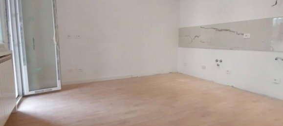 2 rooms Apartment in Rome, Italy No. 28835 5