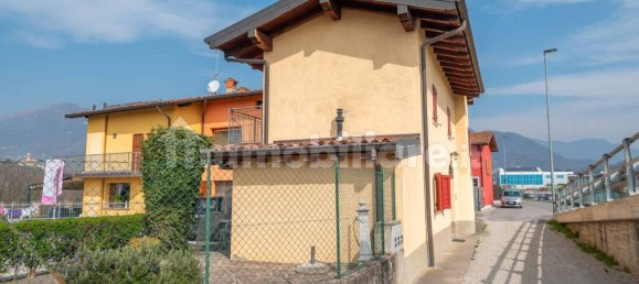 1 غرف نوم شقة في Almenno San Salvatore, Italy رقم 59380 24