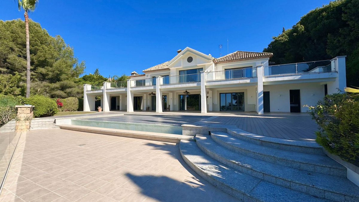 Casa de 7 dormitorios en Marbella, Spain No. 245492