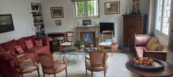 5 bedrooms House in Saint-Germain-en-Laye, France No. 297977 3