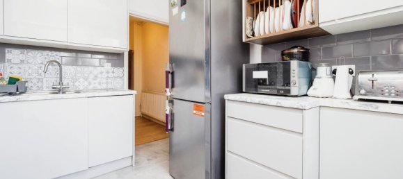 3 Schlafzimmer Haus in Manor Park, United Kingdom, Nr. 11418 9