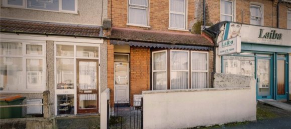 3 Schlafzimmer Haus in Manor Park, United Kingdom, Nr. 11418 4