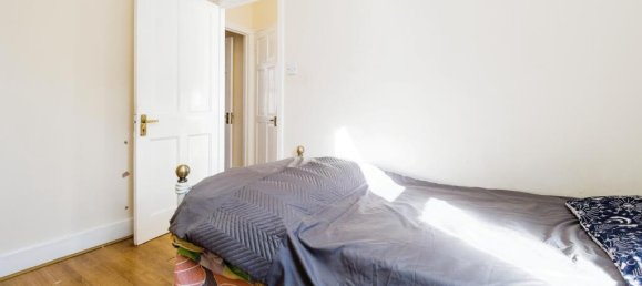 3 Schlafzimmer Haus in Manor Park, United Kingdom, Nr. 11418 13