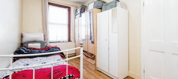 3 Schlafzimmer Haus in Manor Park, United Kingdom, Nr. 11418 12