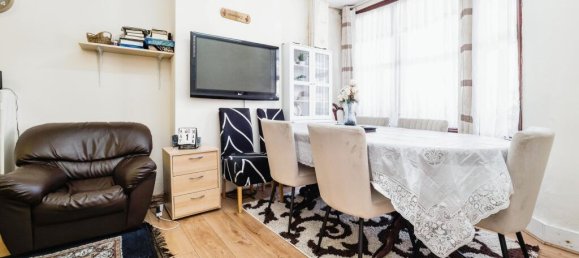 3 Schlafzimmer Haus in Manor Park, United Kingdom, Nr. 11418 7