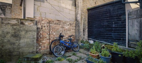 3 Schlafzimmer Haus in Manor Park, United Kingdom, Nr. 11418 18