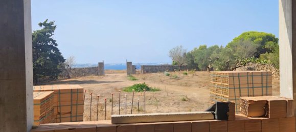 5 bedrooms House in Galatone, Italy No. 311022 3