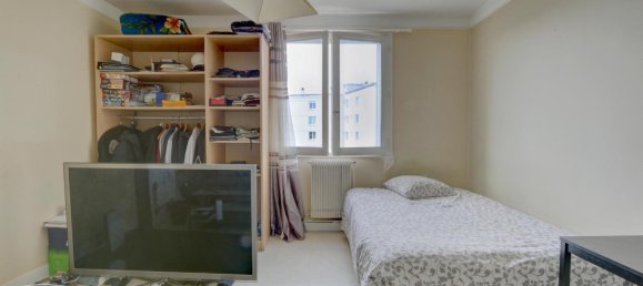 Estudio en Joue-les-Tours, France No. 82999 3