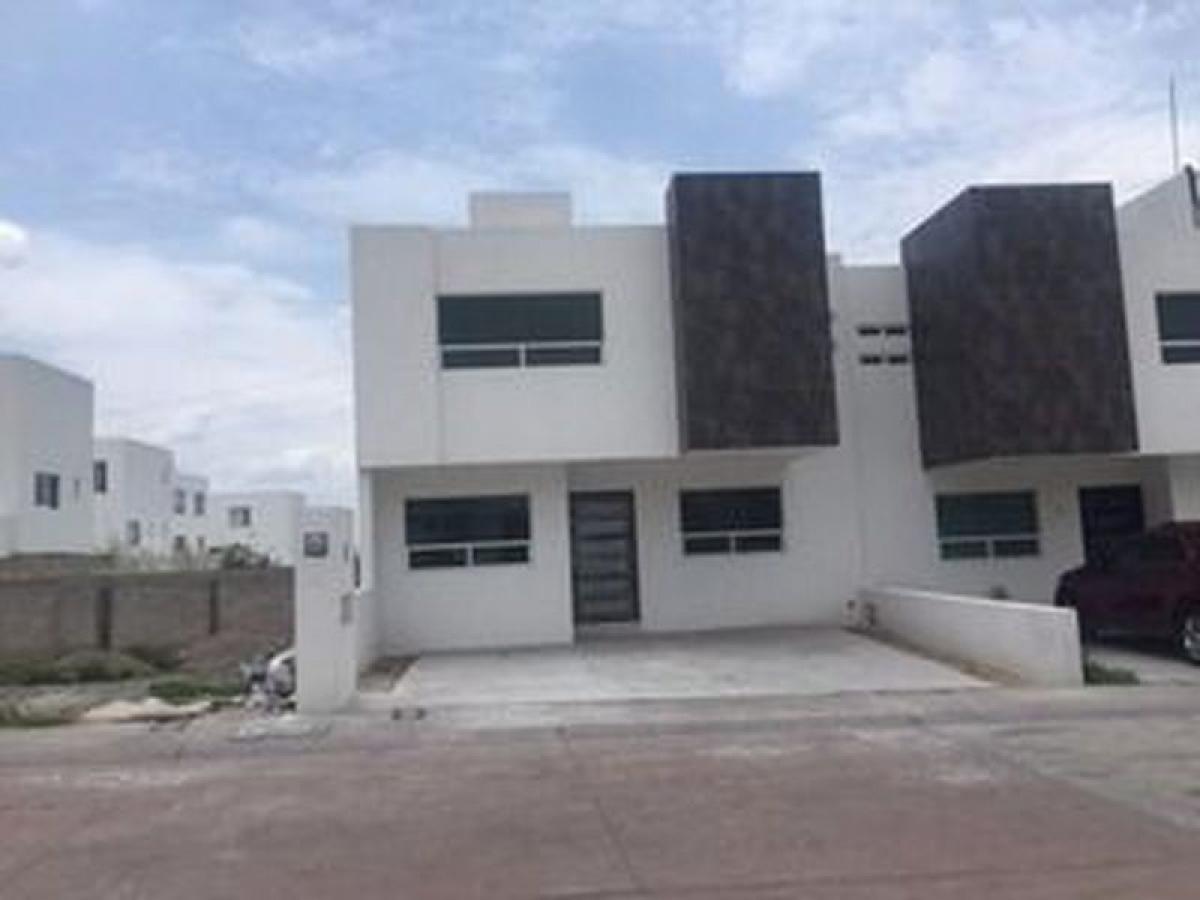 3 bedrooms House in Queretaro, Mexico No. 174377