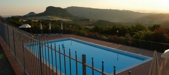 14 bedrooms House in Volterra, Italy No. 256 5