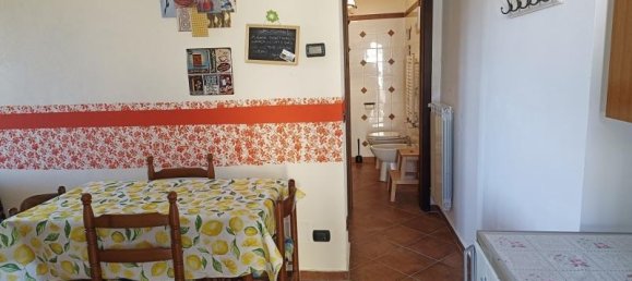 9-salle Maison à Carovilli, Italy No. 19273 3