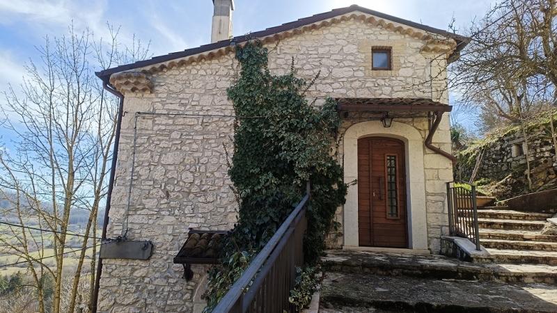 9-salle Maison à Carovilli, Italy No. 19273